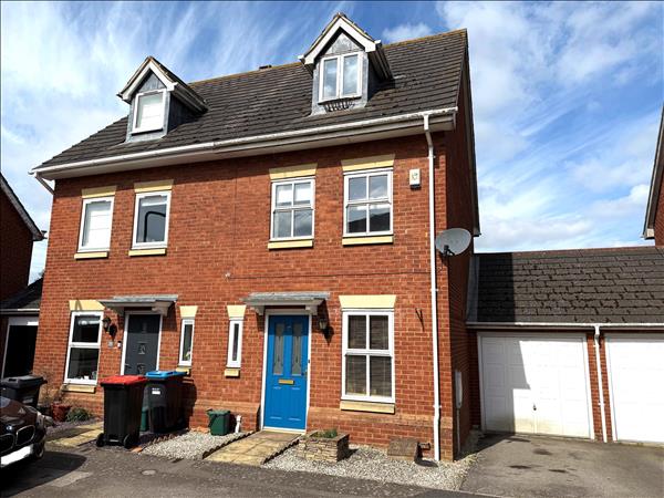Oriel Close, Wolverton