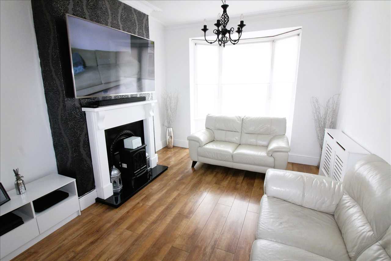 Cambridge Street, Wolverton - Picture 3