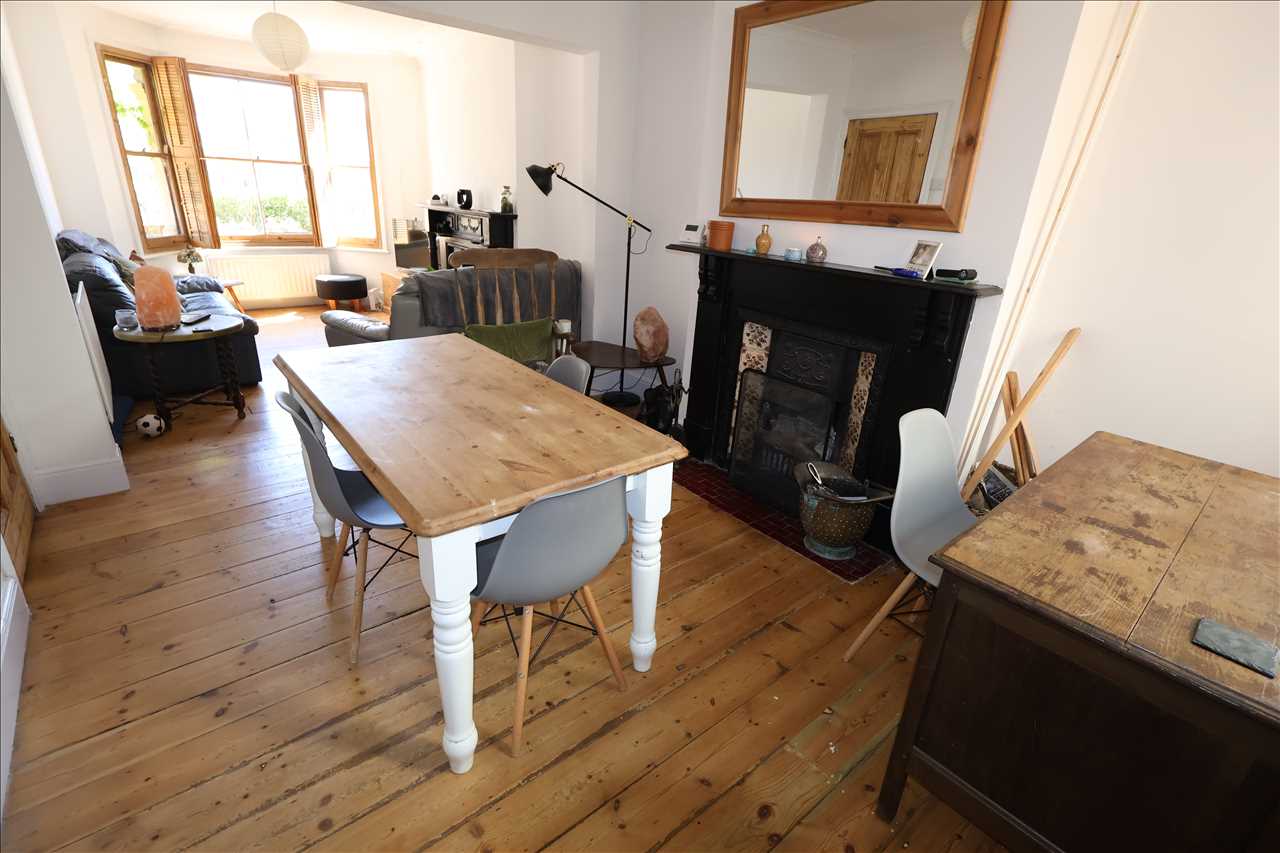 Anson Road, Wolverton - Picture 2