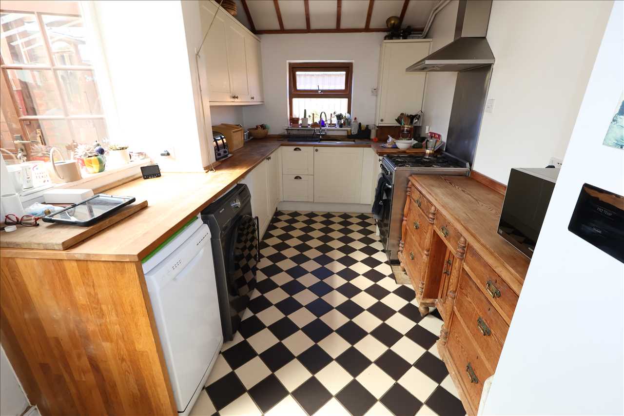 Anson Road, Wolverton - Picture 4