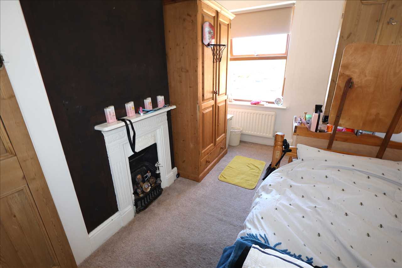 Anson Road, Wolverton - Picture 9