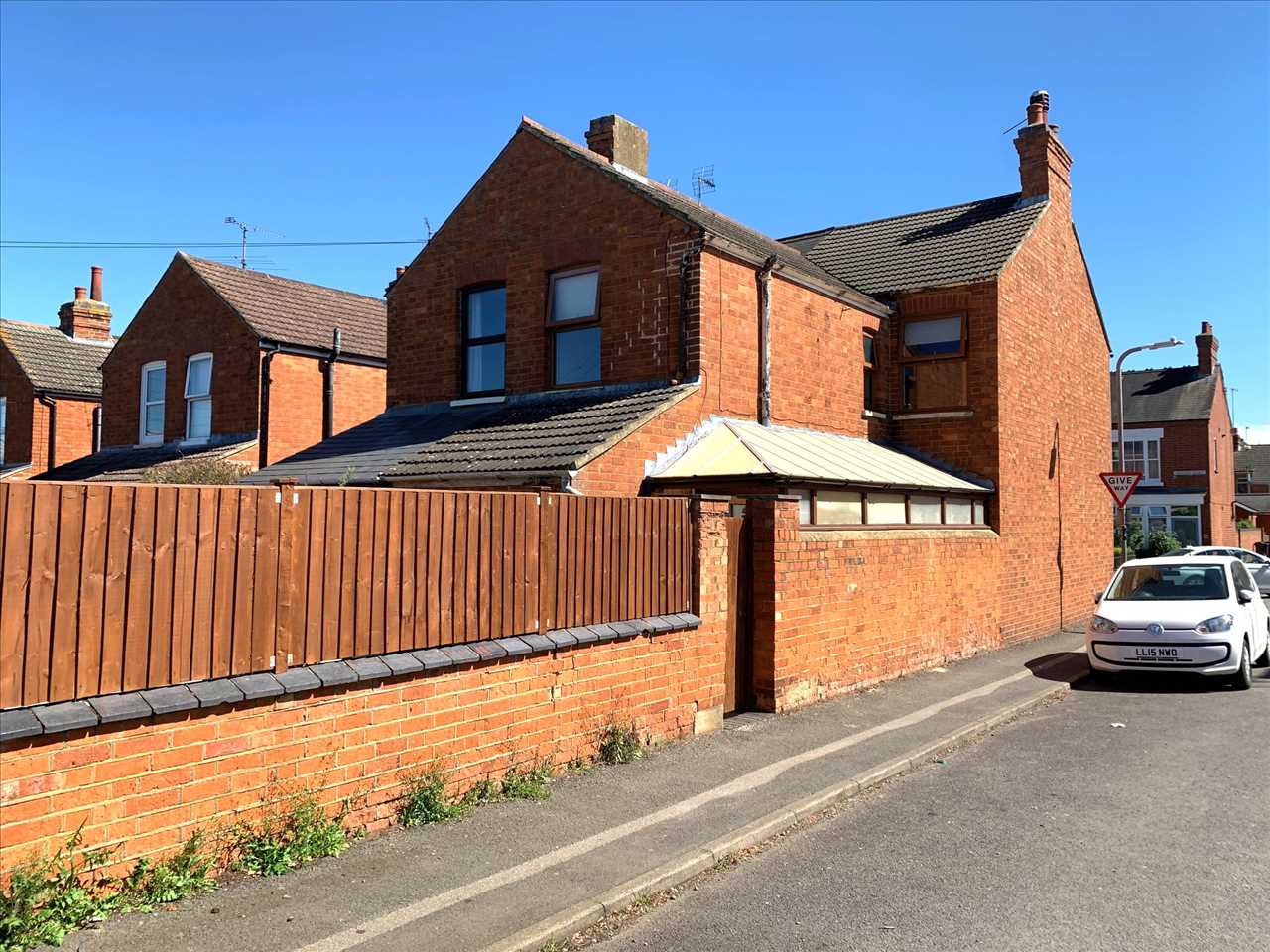 Anson Road, Wolverton - Picture 16