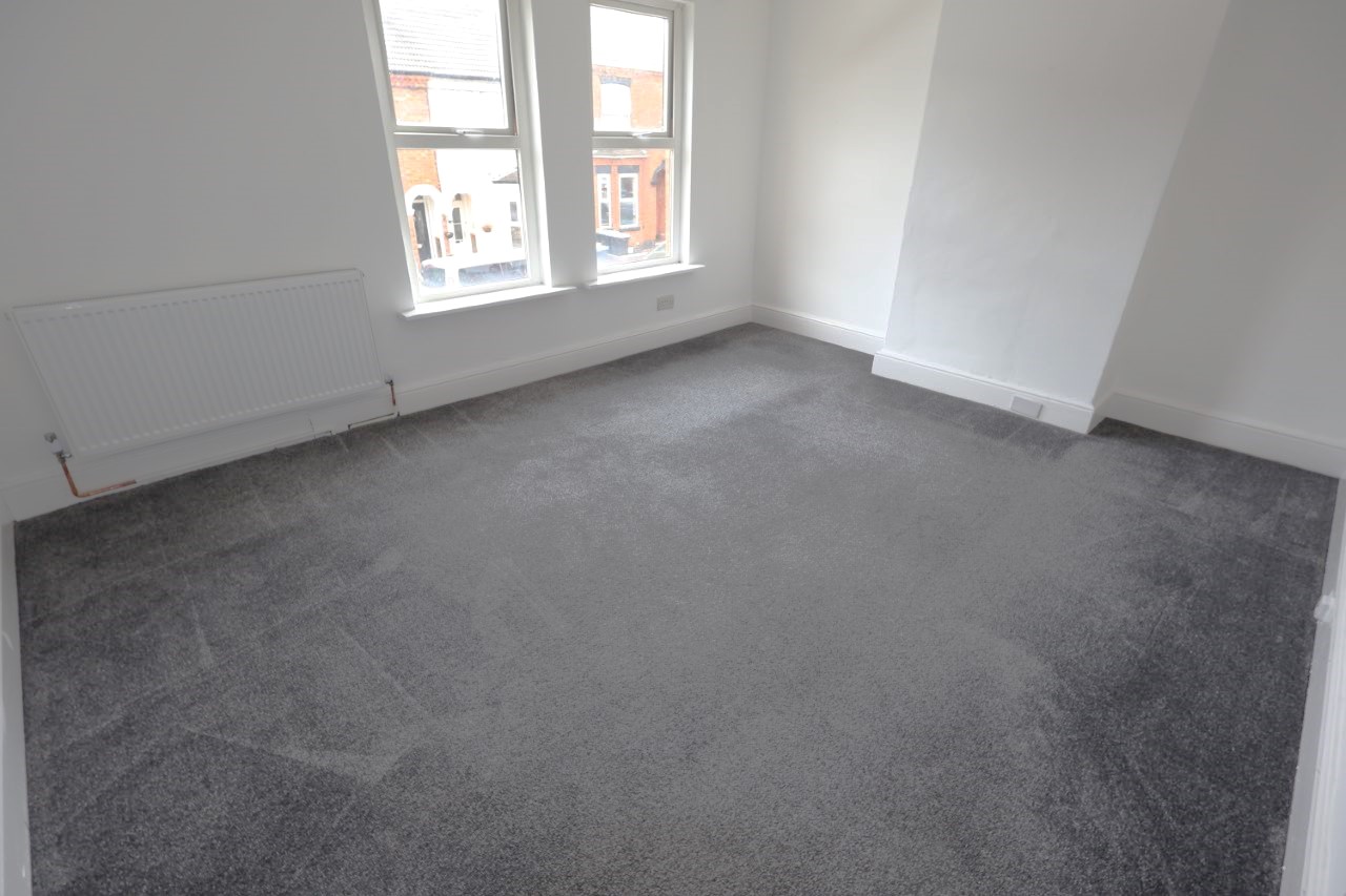 Cambridge Street, Wolverton - Picture 8