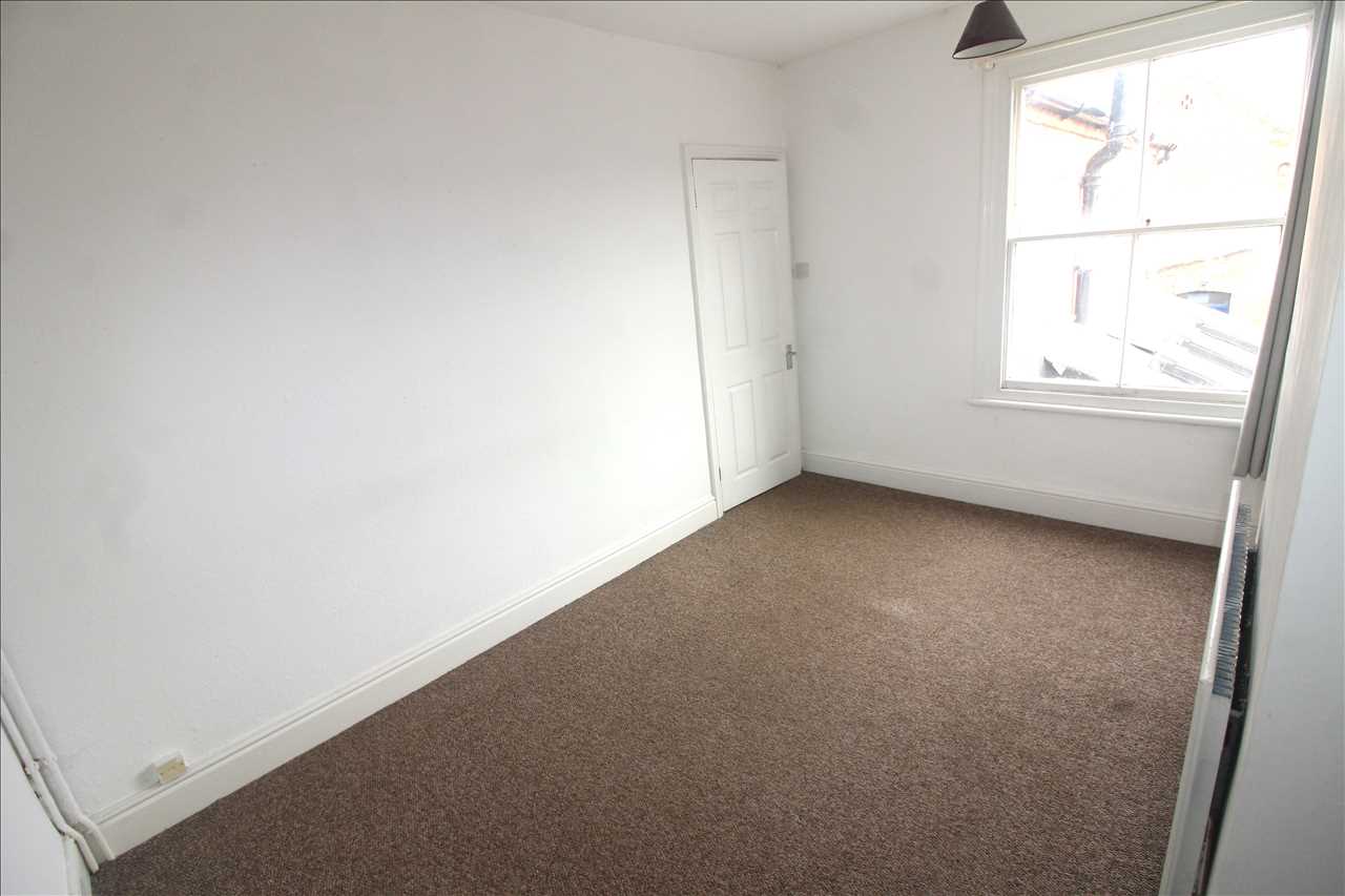 Jersey Road, Wolverton - Picture 13