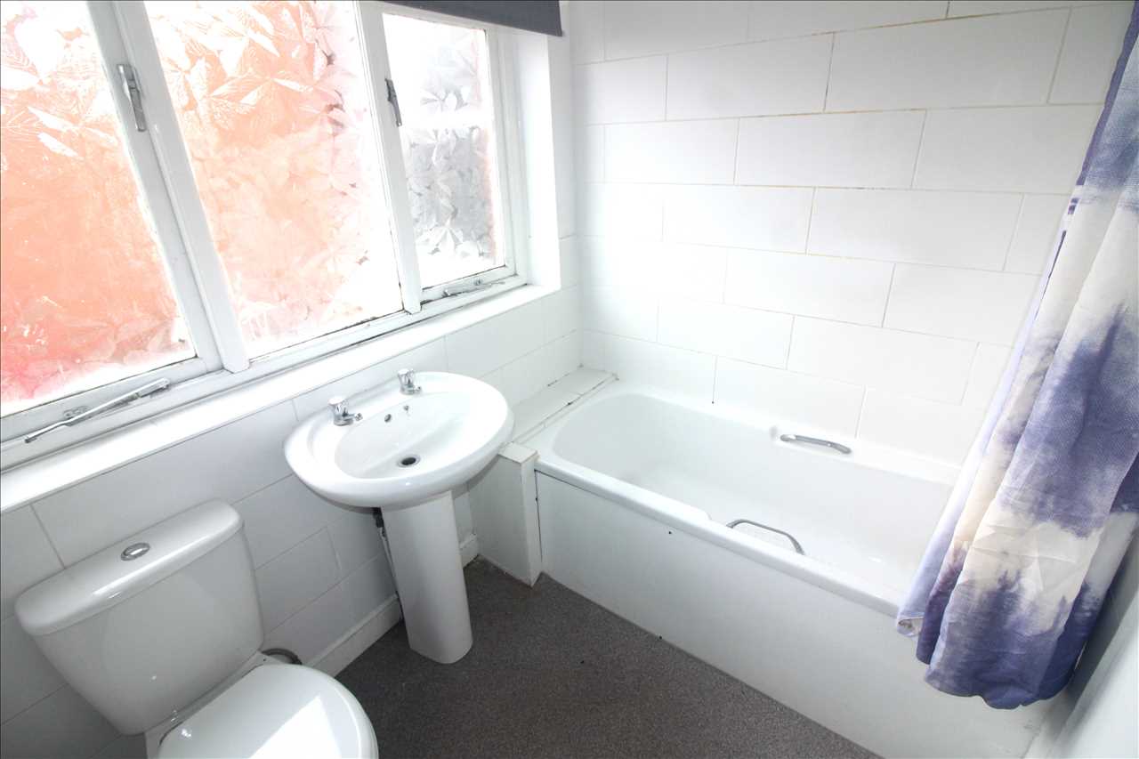 Jersey Road, Wolverton - Picture 14
