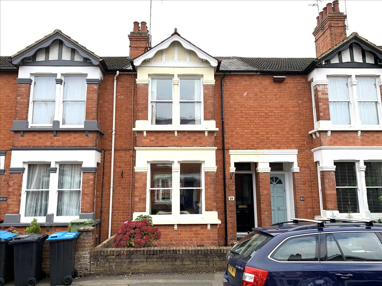 Western Road, Wolverton - Picture 1