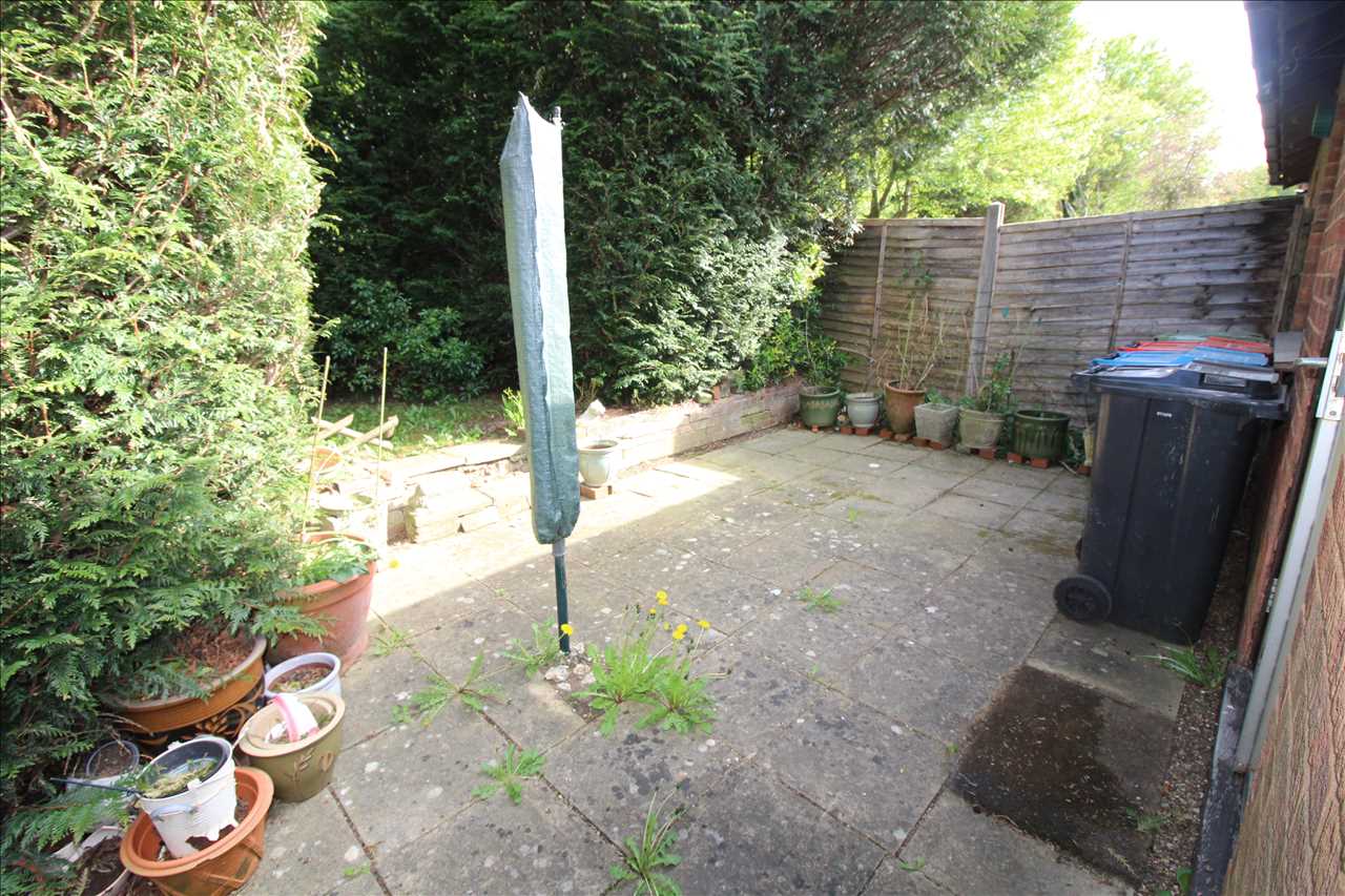 Challacombe, Furzton - Picture 9