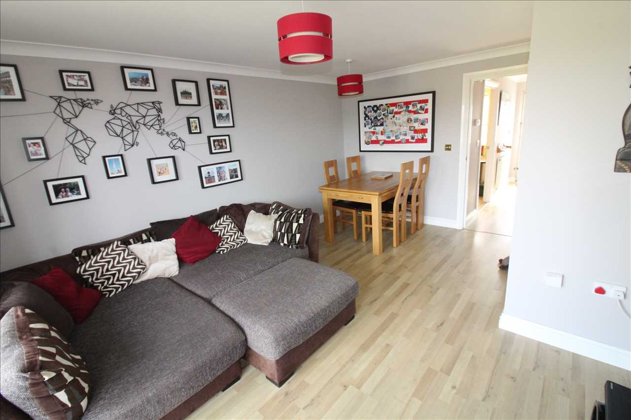 Oriel Close, Wolverton - Picture 4
