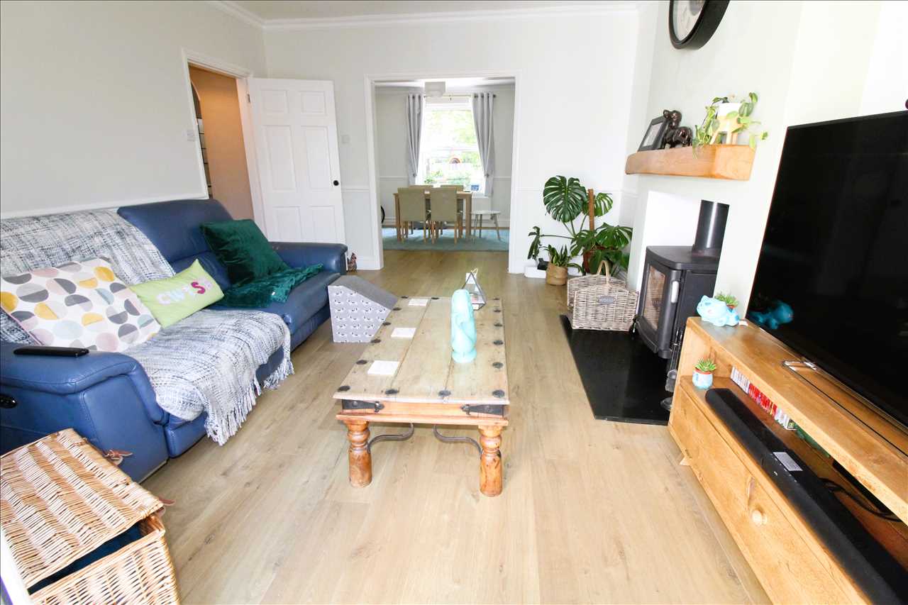 Caledonian Road, New Bradwell - Picture 16