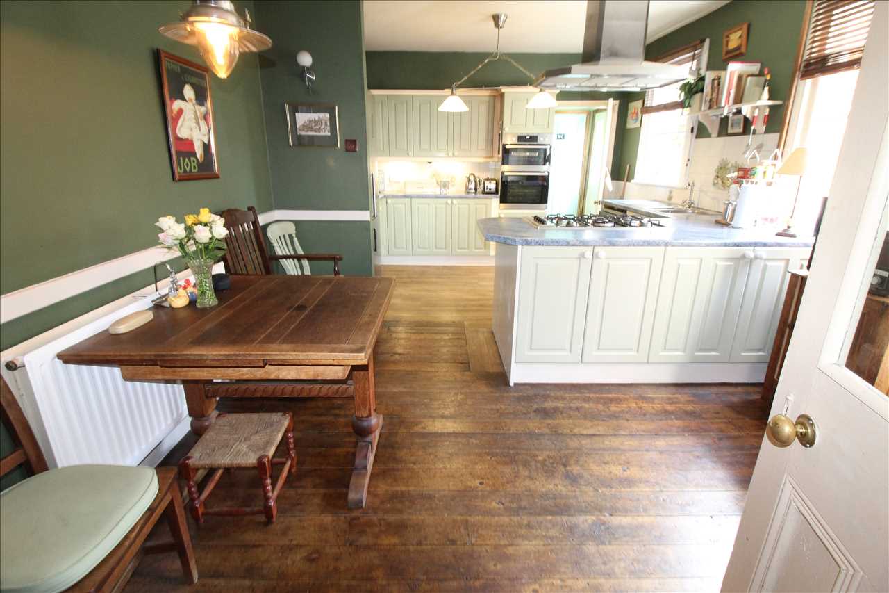 Stratford Road, Wolverton - Picture 5