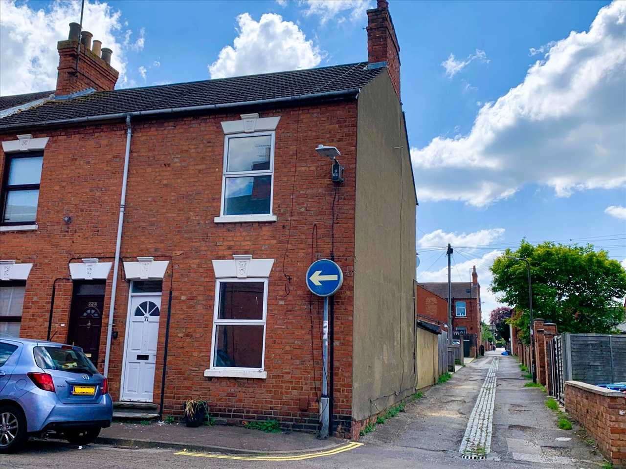 Buckingham Street, Wolverton - Picture 1