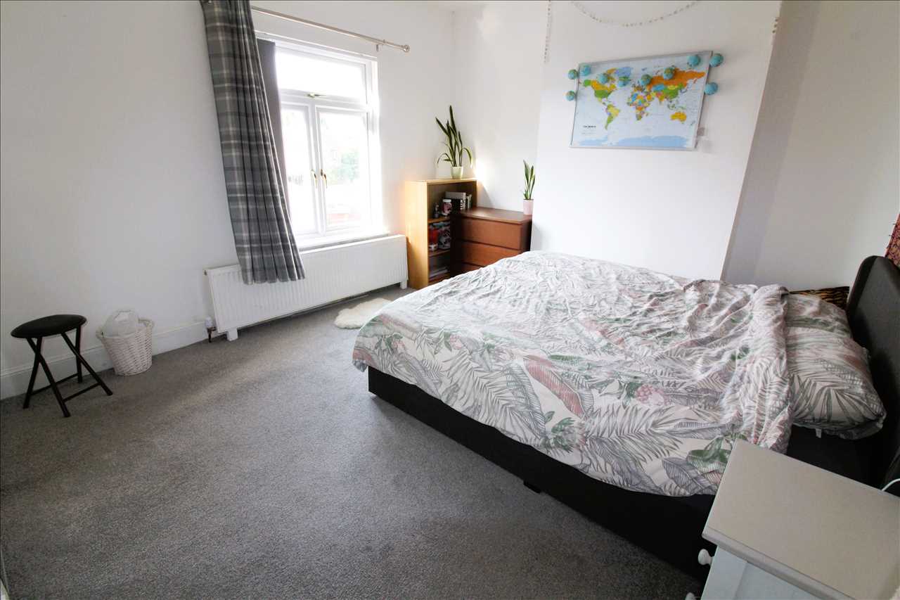 Newport Road, New Bradwell - Picture 6