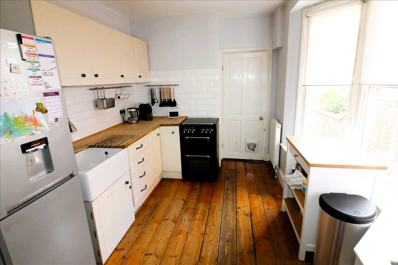 Windsor Street, Wolverton - Picture 4