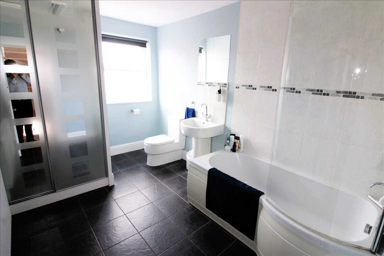 Windsor Street, Wolverton - Picture 9