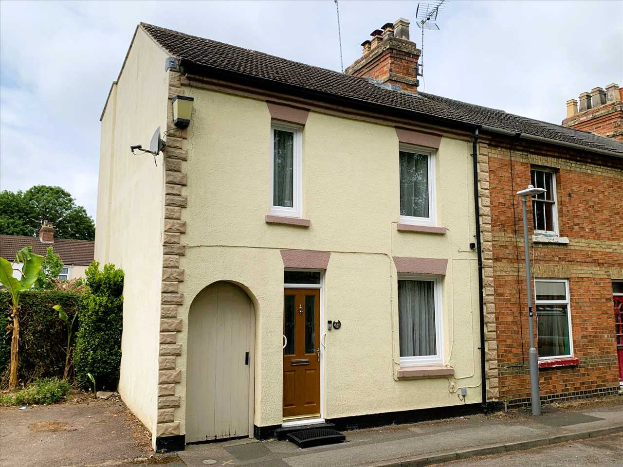 Wood Street, New Bradwell - Picture 1