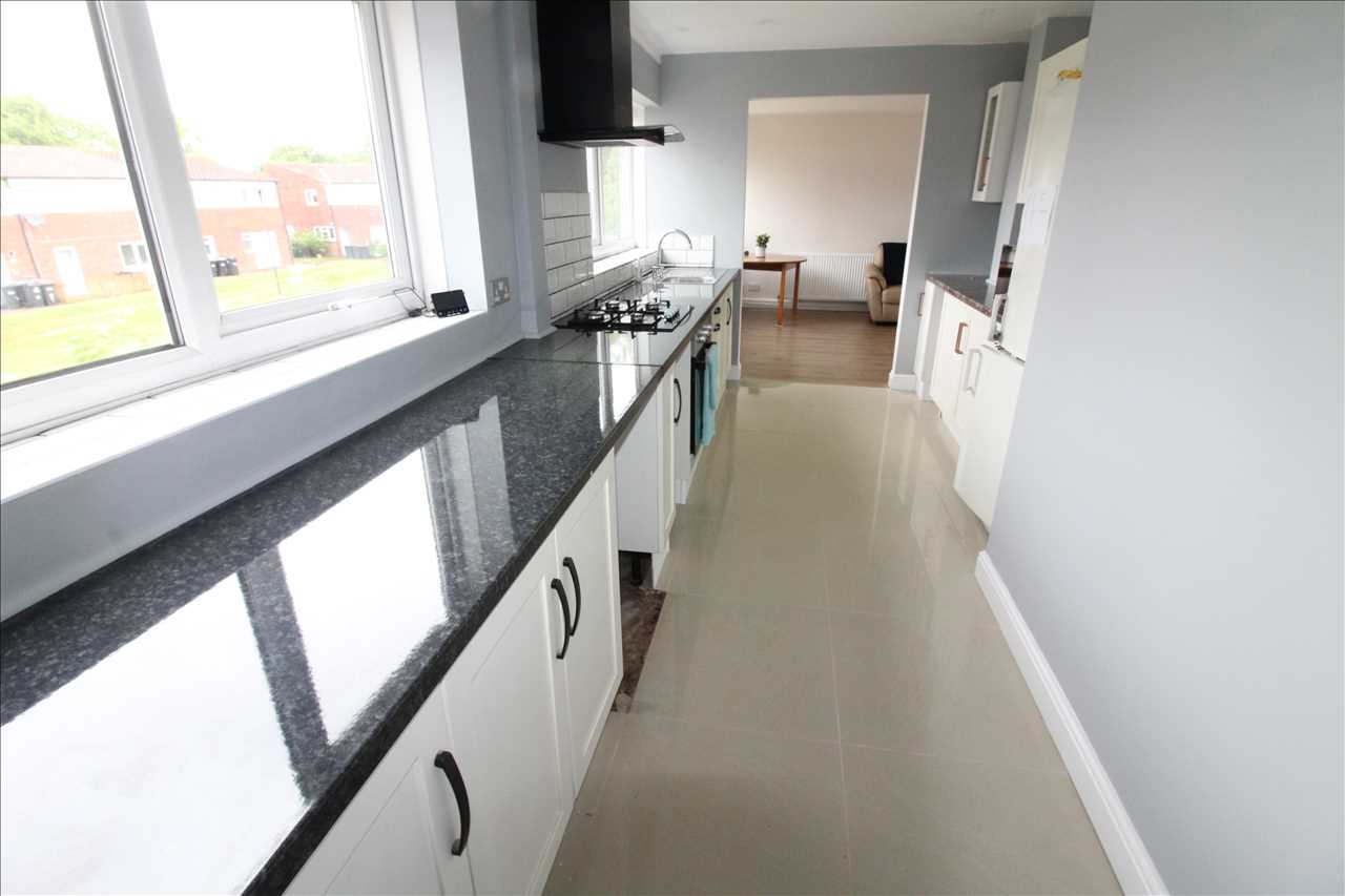Horners Croft, Wolverton - Picture 5