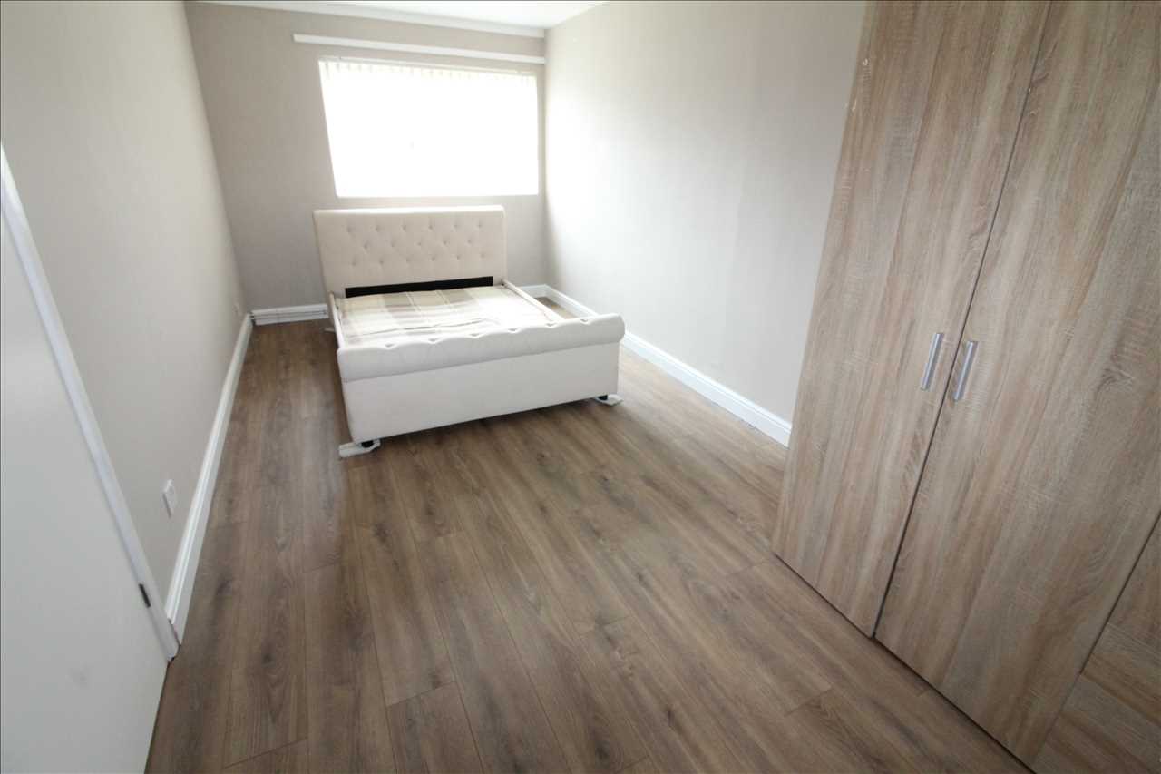 Horners Croft, Wolverton - Picture 6