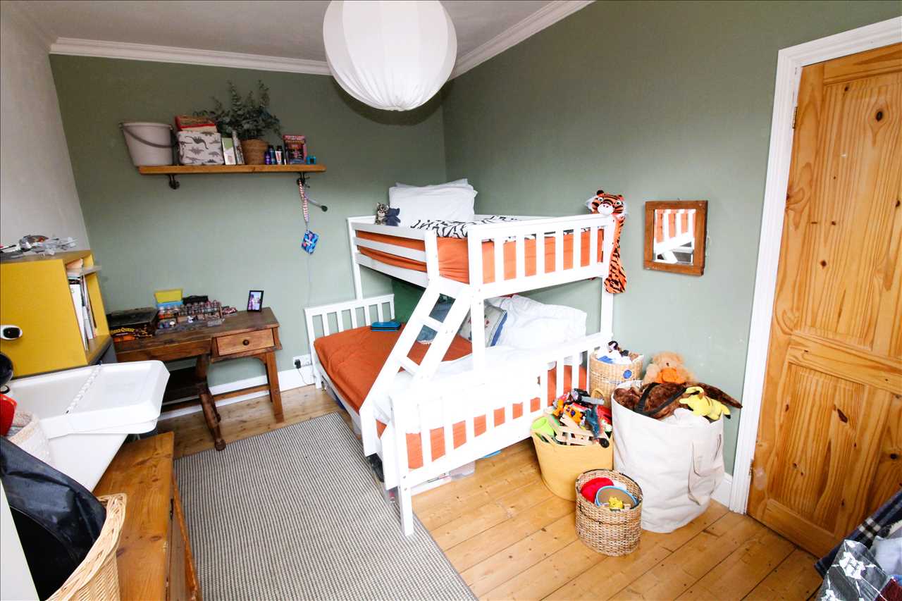 Green Lane, Wolverton - Picture 10