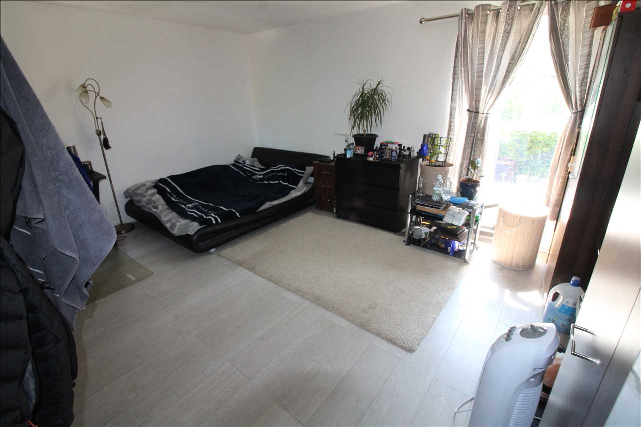 Bridgeford Court, Oldbrook - Picture 7