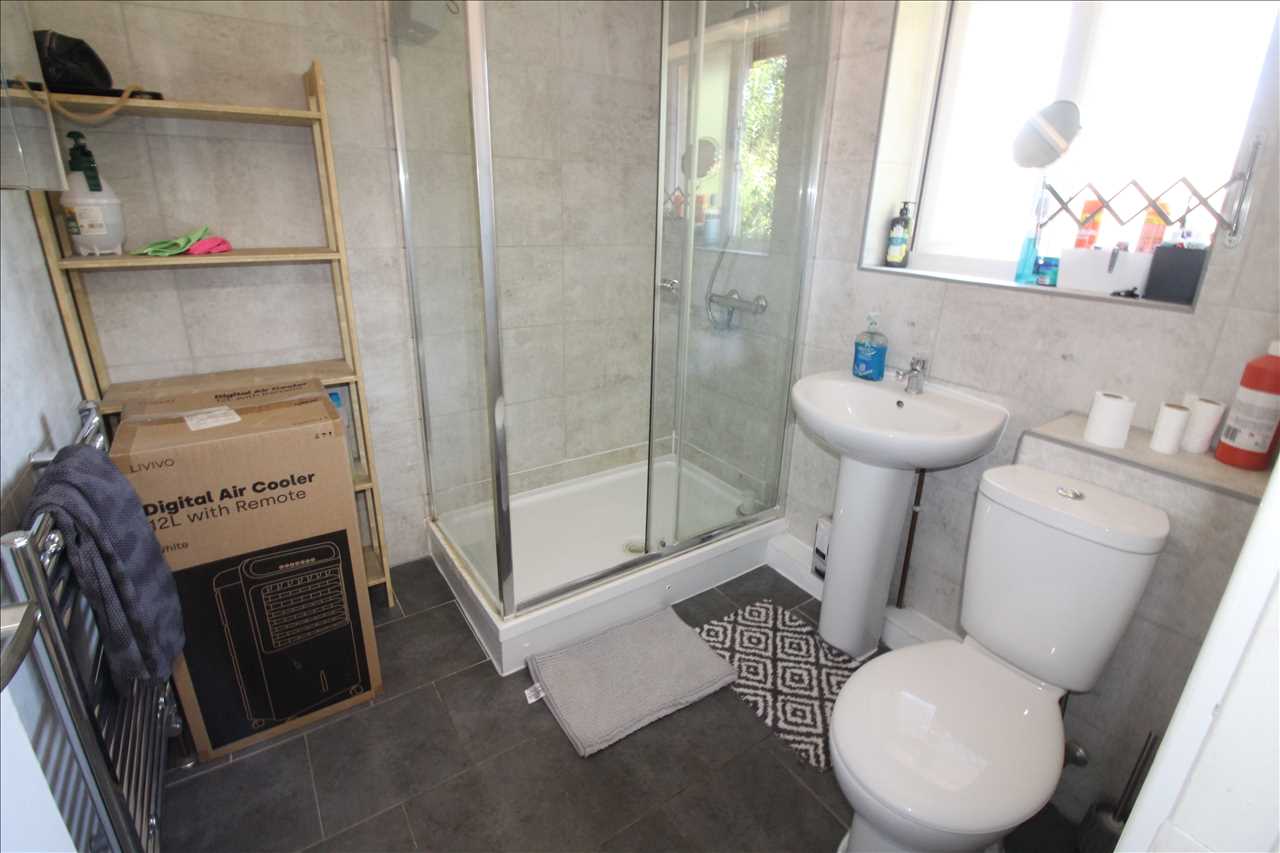 Bridgeford Court, Oldbrook - Picture 14