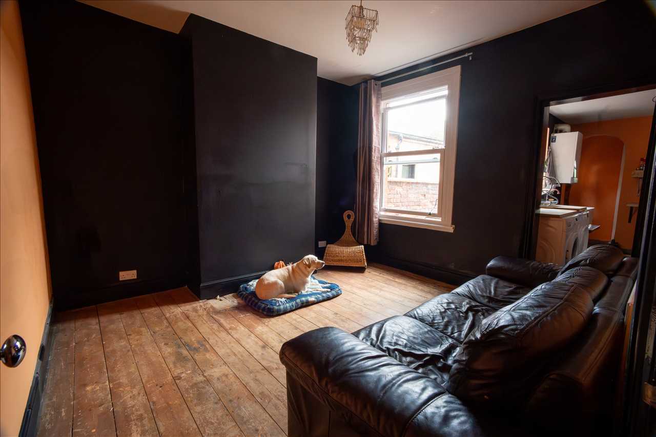 Aylesbury Street, Wolverton - Picture 3