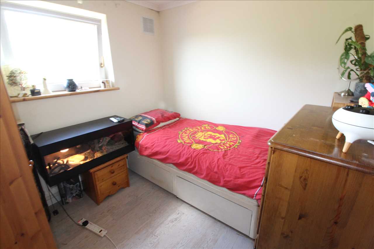 Southern Way, Wolverton - Picture 8