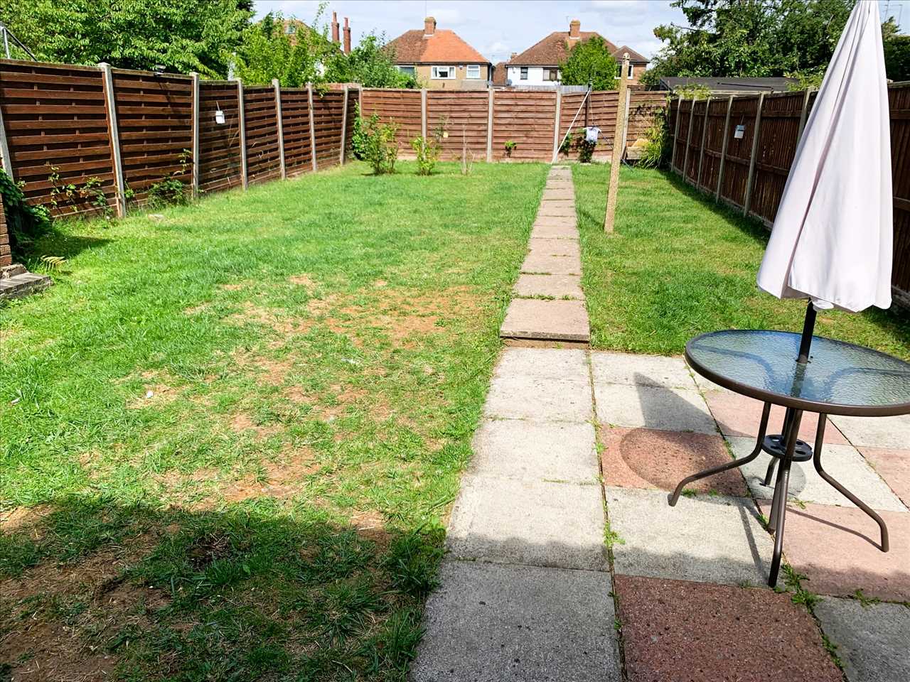 Southern Way, Wolverton - Picture 10