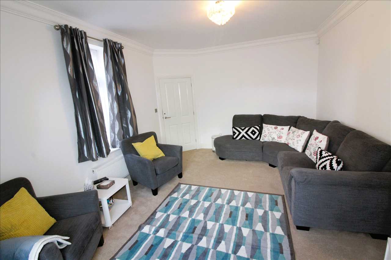Rose Court, Wolverton - Picture 3