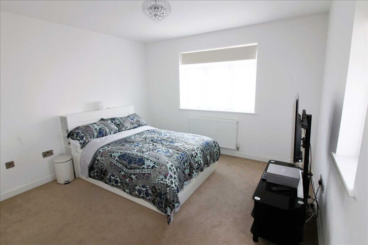 Rose Court, Wolverton - Picture 10