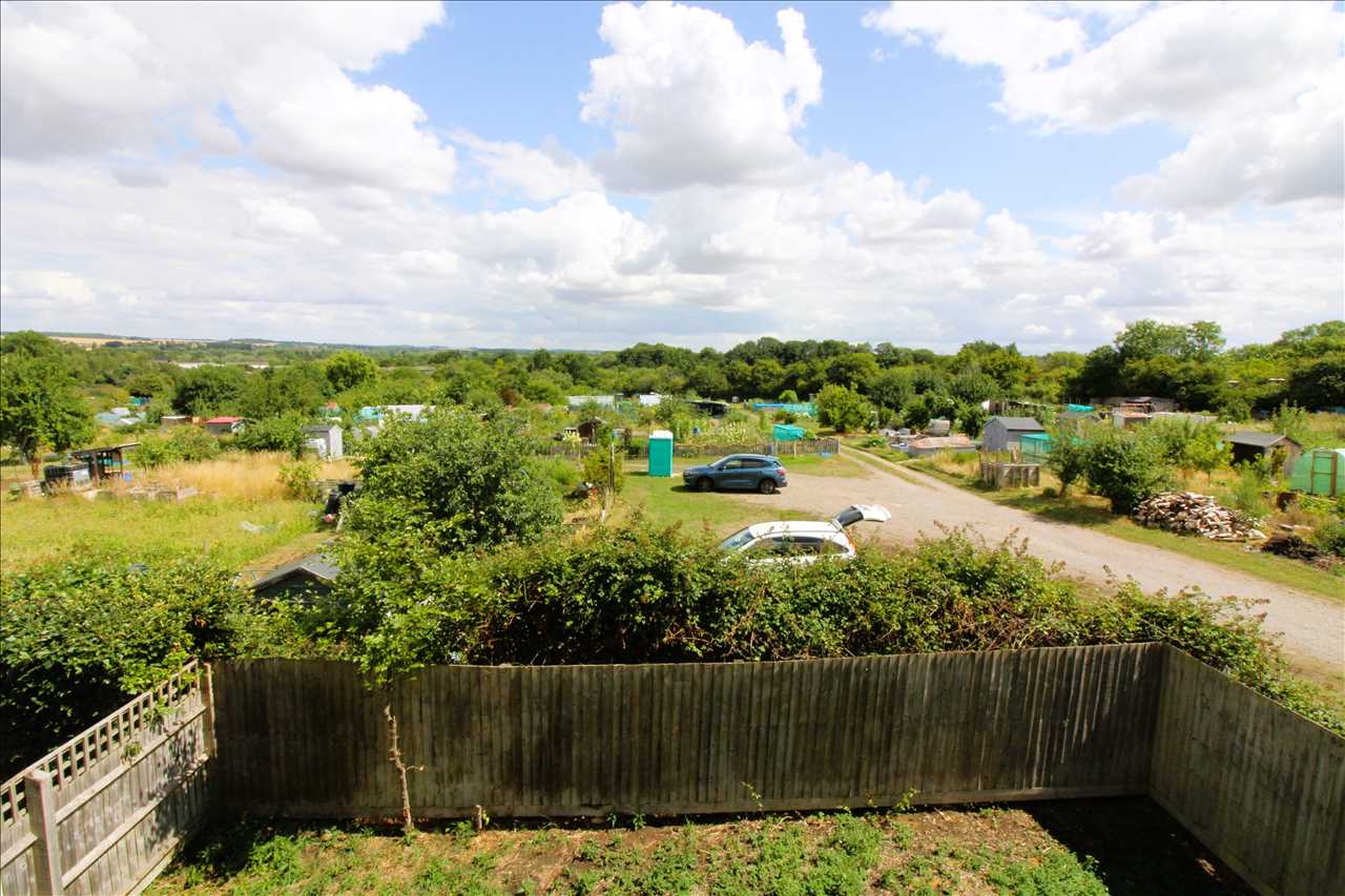 Rose Court, Wolverton - Picture 22