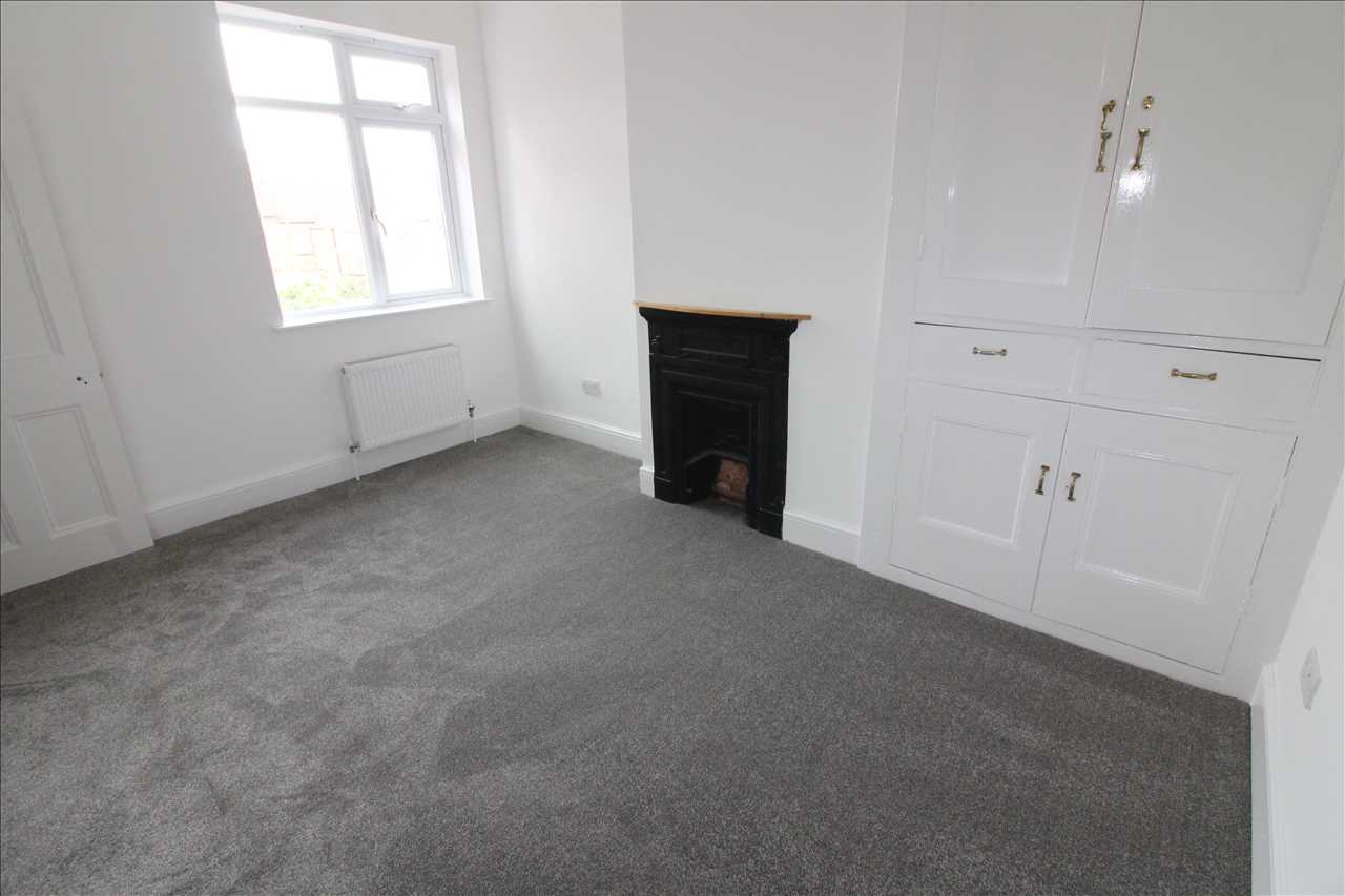 Cambridge Street, Wolverton - Picture 9