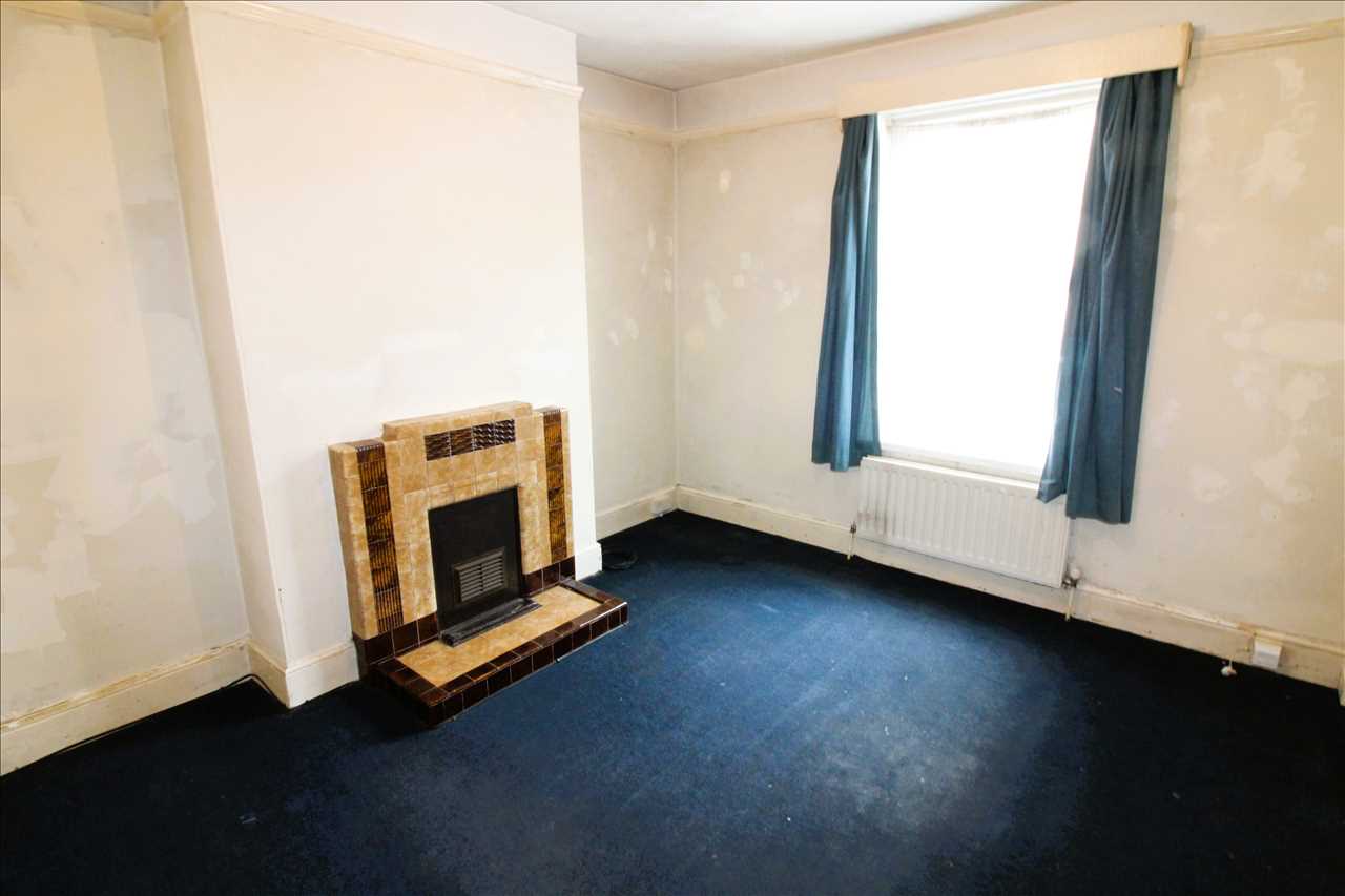 Buckingham Street, Wolverton - Picture 2