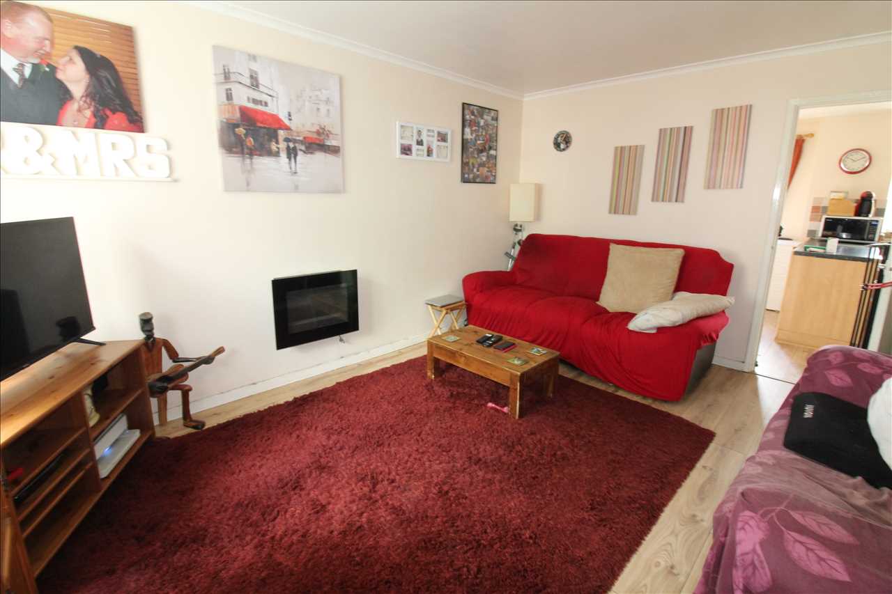 Westhill, Stantonbury - Picture 3