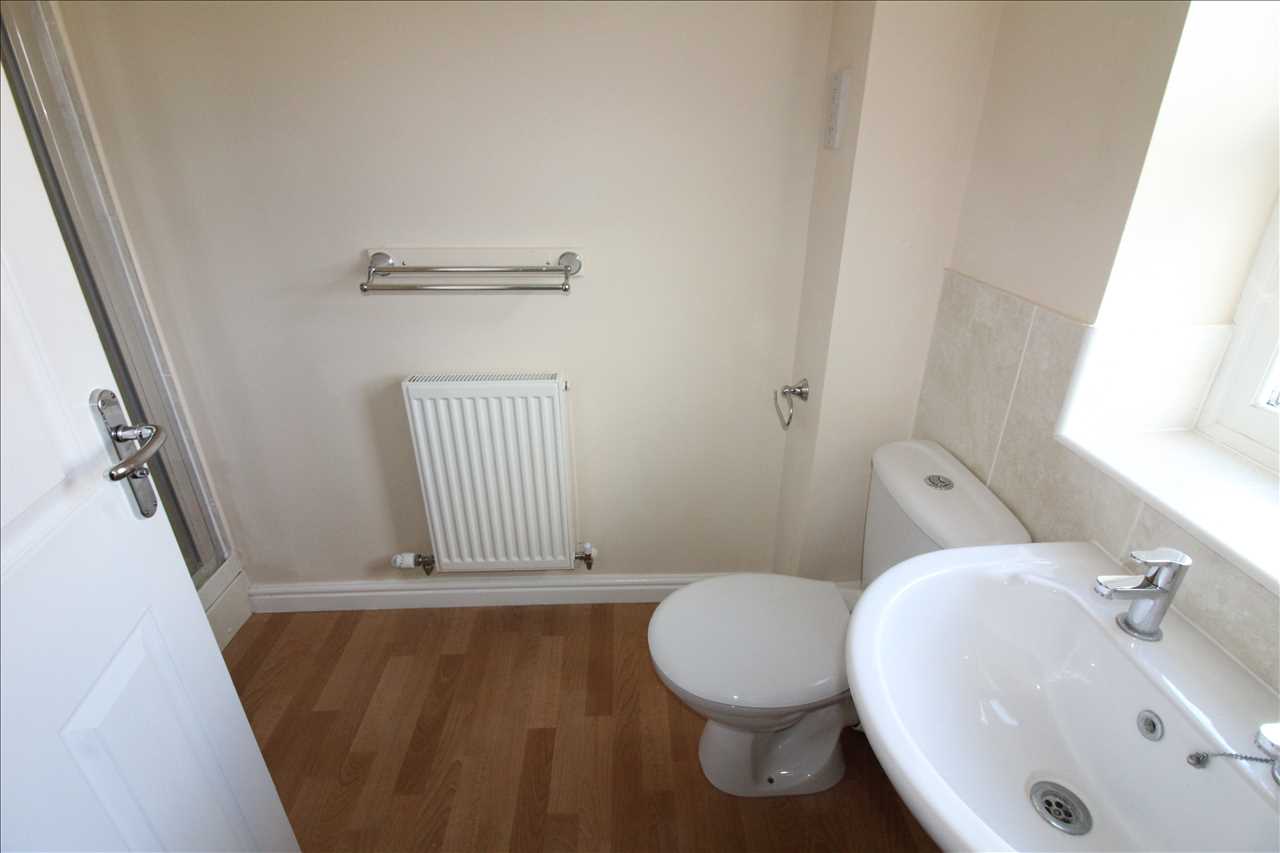 Church Street, Wolverton - Picture 8