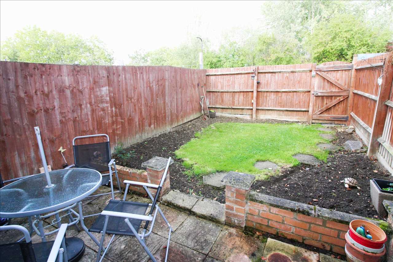 Horners Croft, Wolverton - Picture 10