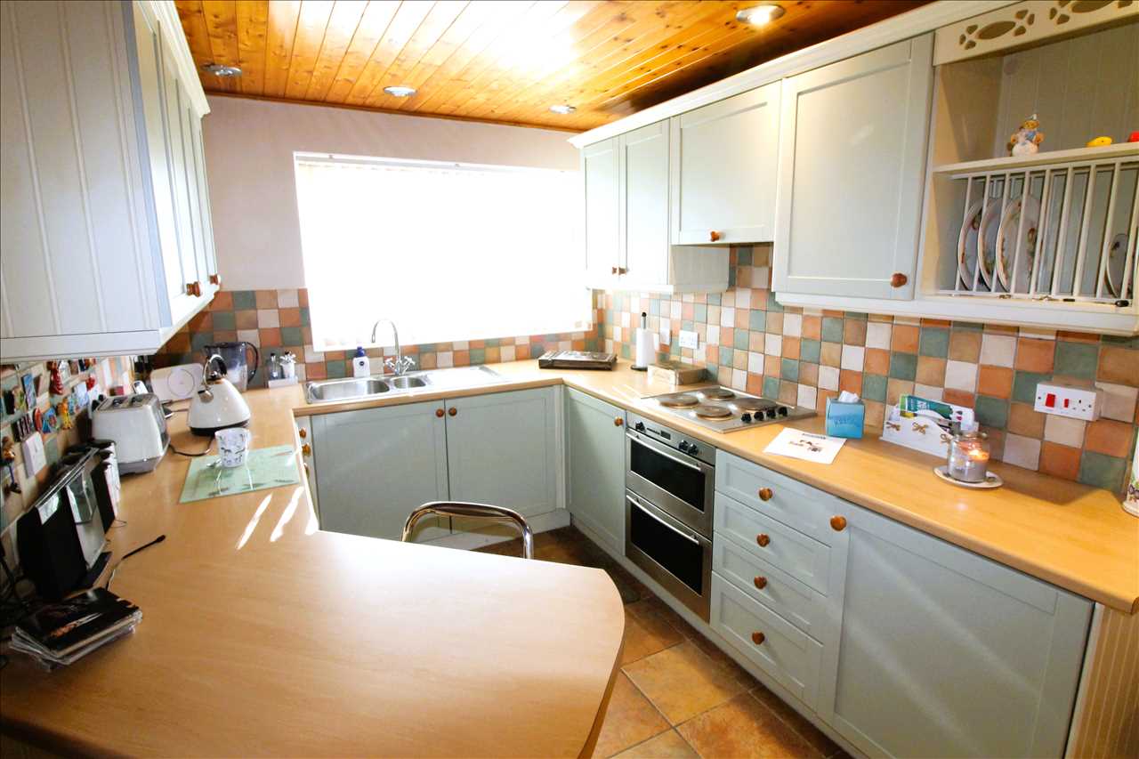 Horners Croft, Wolverton - Picture 13
