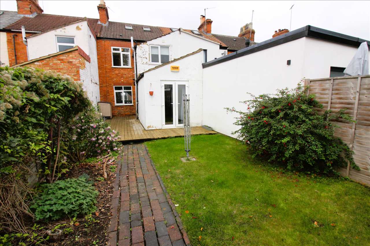 Wallace Street, New Bradwell - Picture 12