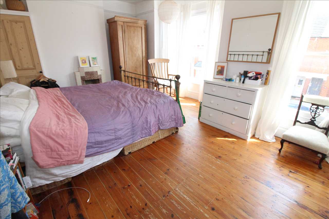 Peel Road, Wolverton - Picture 6