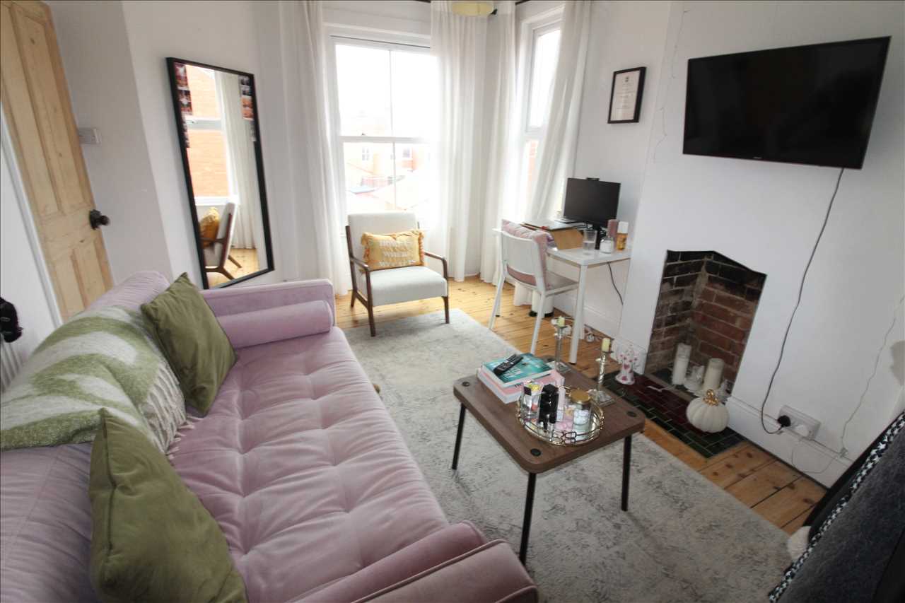 Peel Road, Wolverton - Picture 7