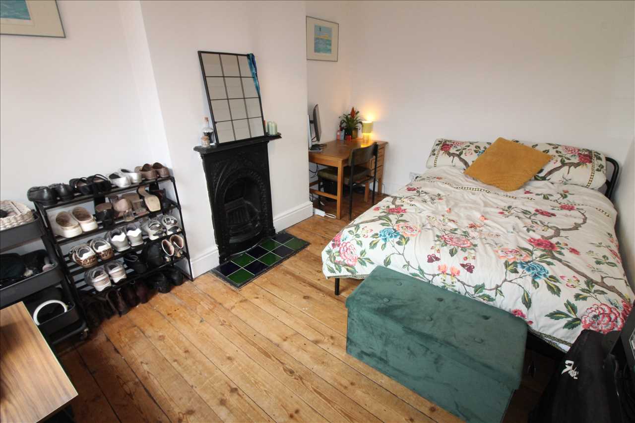 Windsor Street, Wolverton - Picture 9