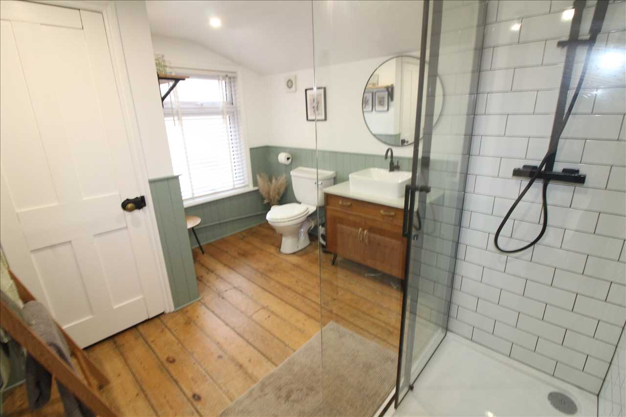 Windsor Street, Wolverton - Picture 11