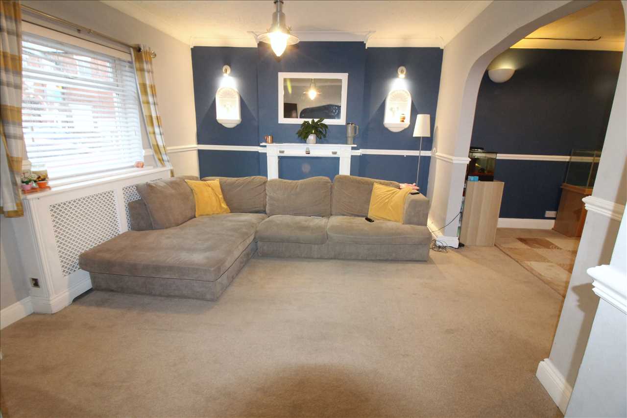 Newport Road, New Bradwell - Picture 2