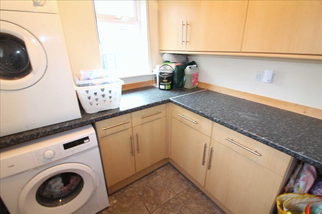 Newport Road, New Bradwell - Picture 6