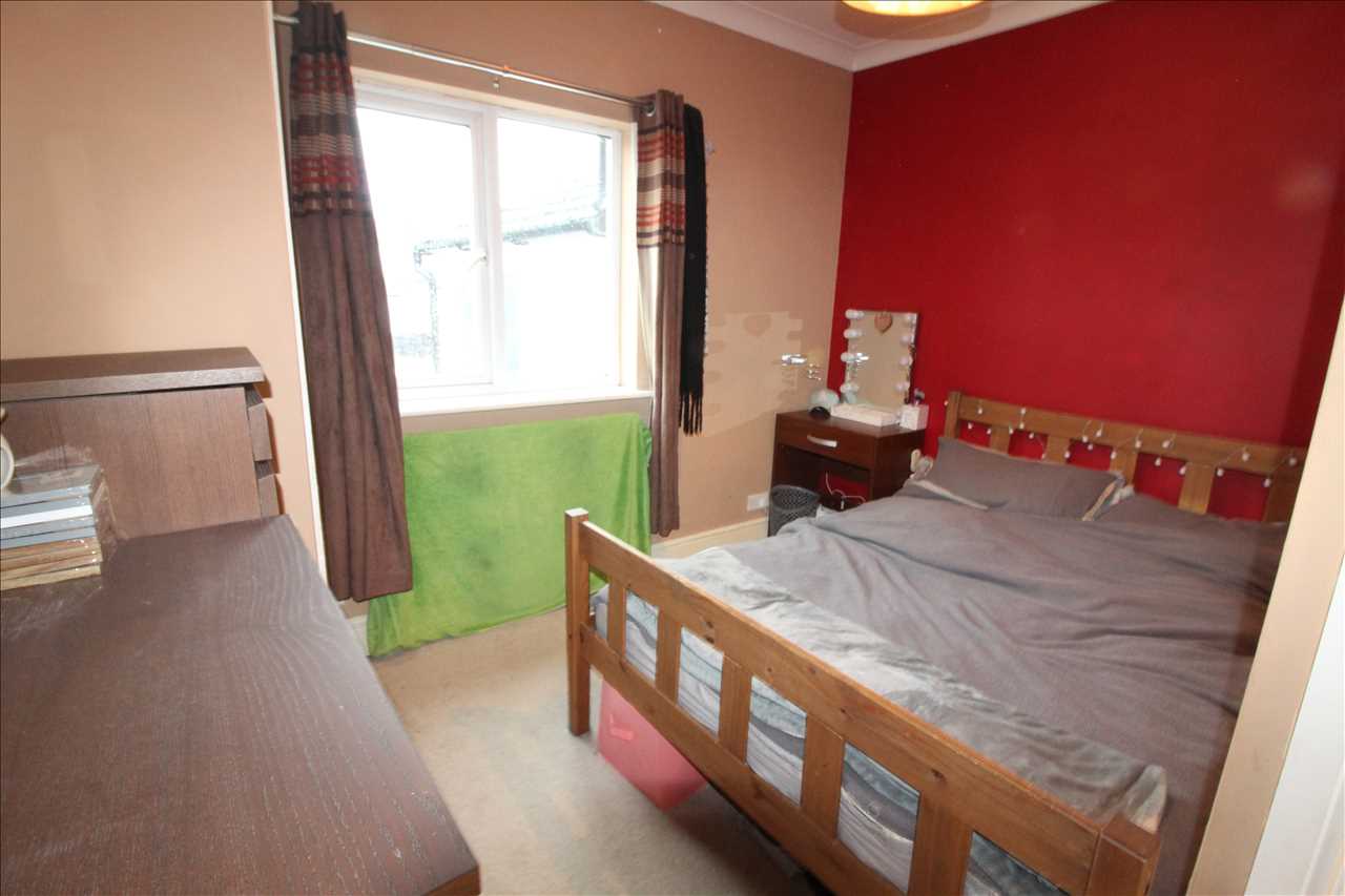 Newport Road, New Bradwell - Picture 7