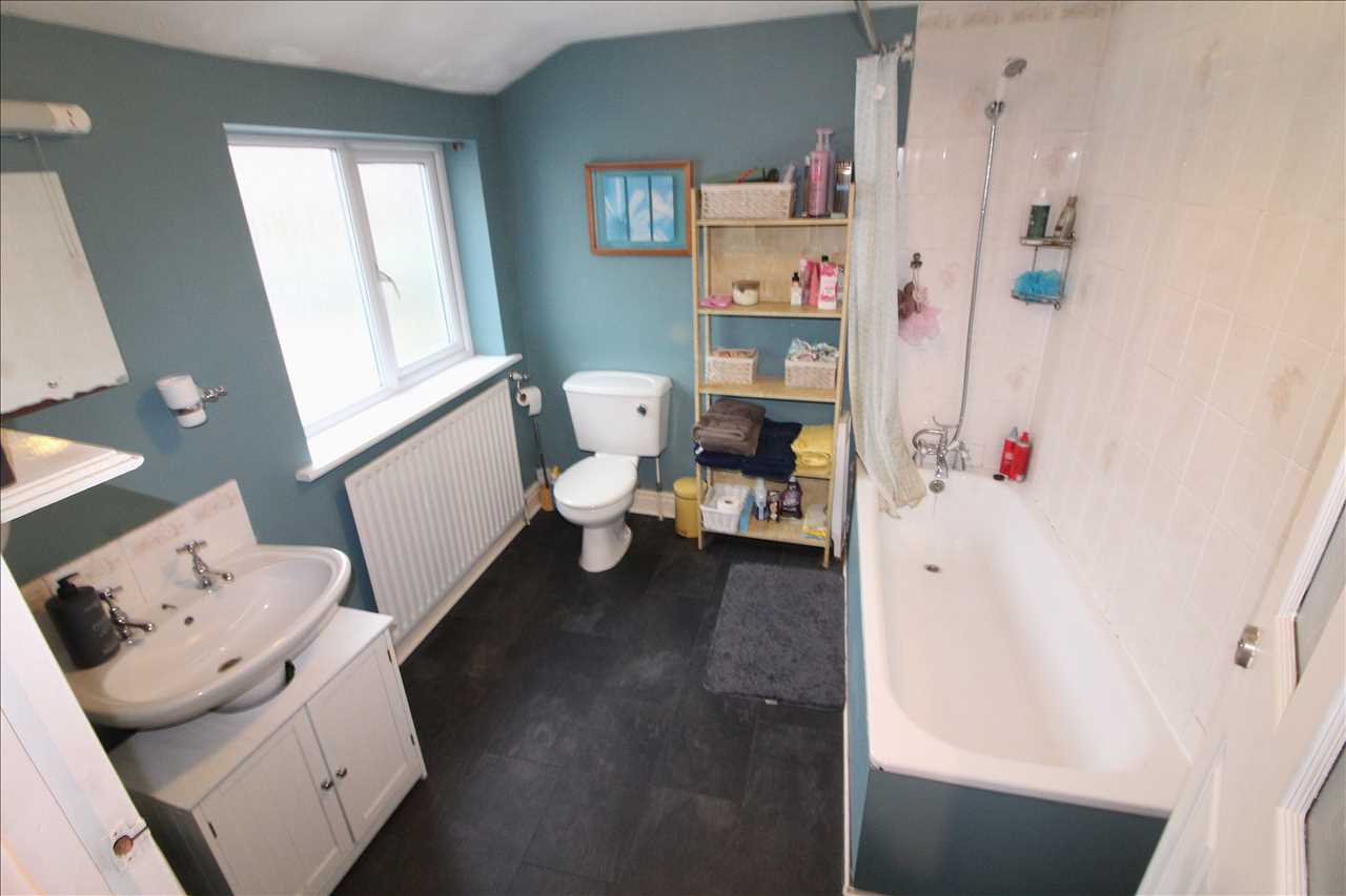 Newport Road, New Bradwell - Picture 10