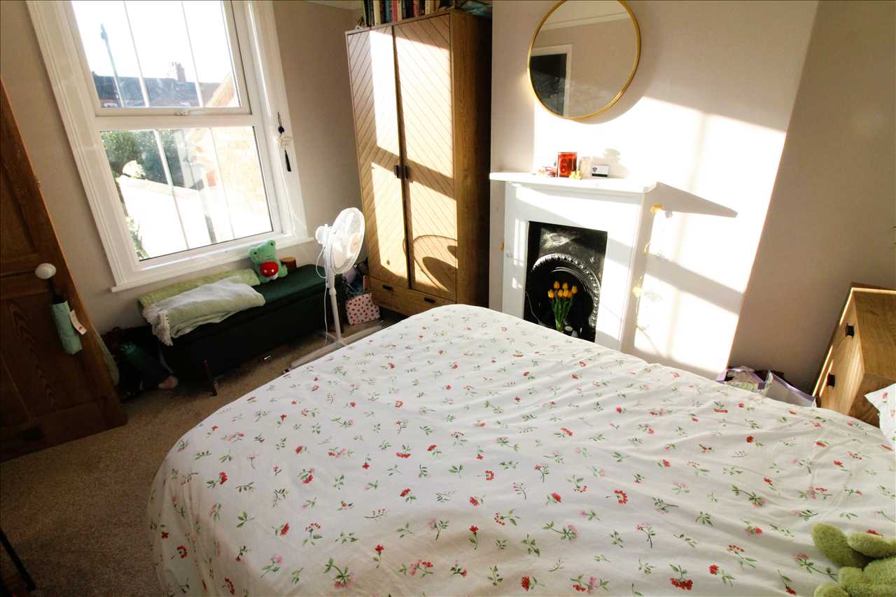 Buckingham Street, Wolverton - Picture 8