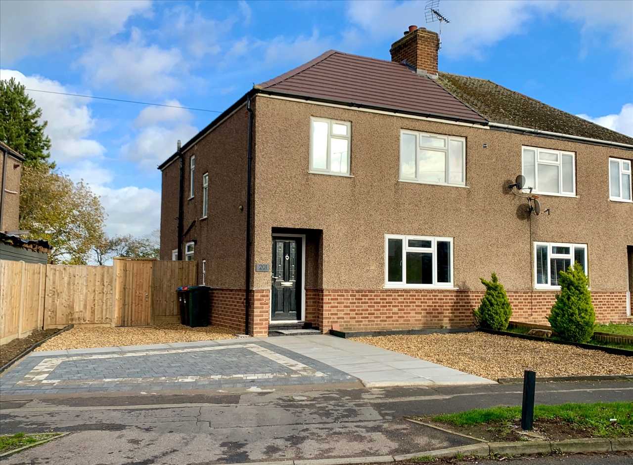 Windsor Street, Wolverton - Picture 1