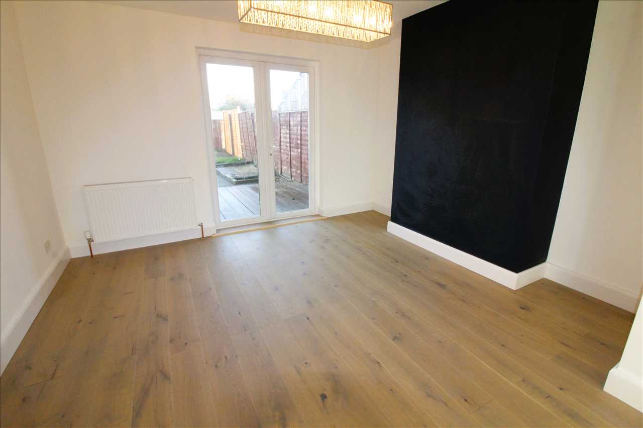 Windsor Street, Wolverton - Picture 3