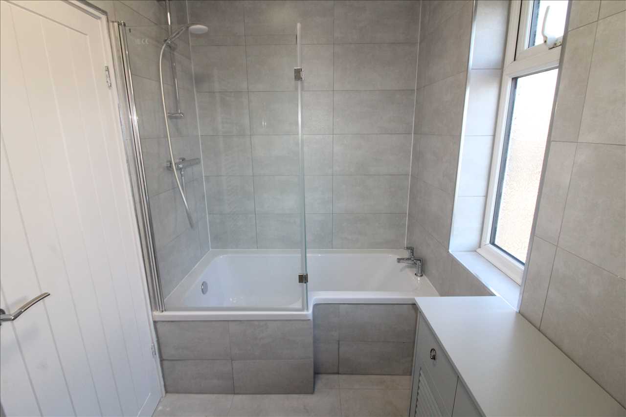 Windsor Street, Wolverton - Picture 10