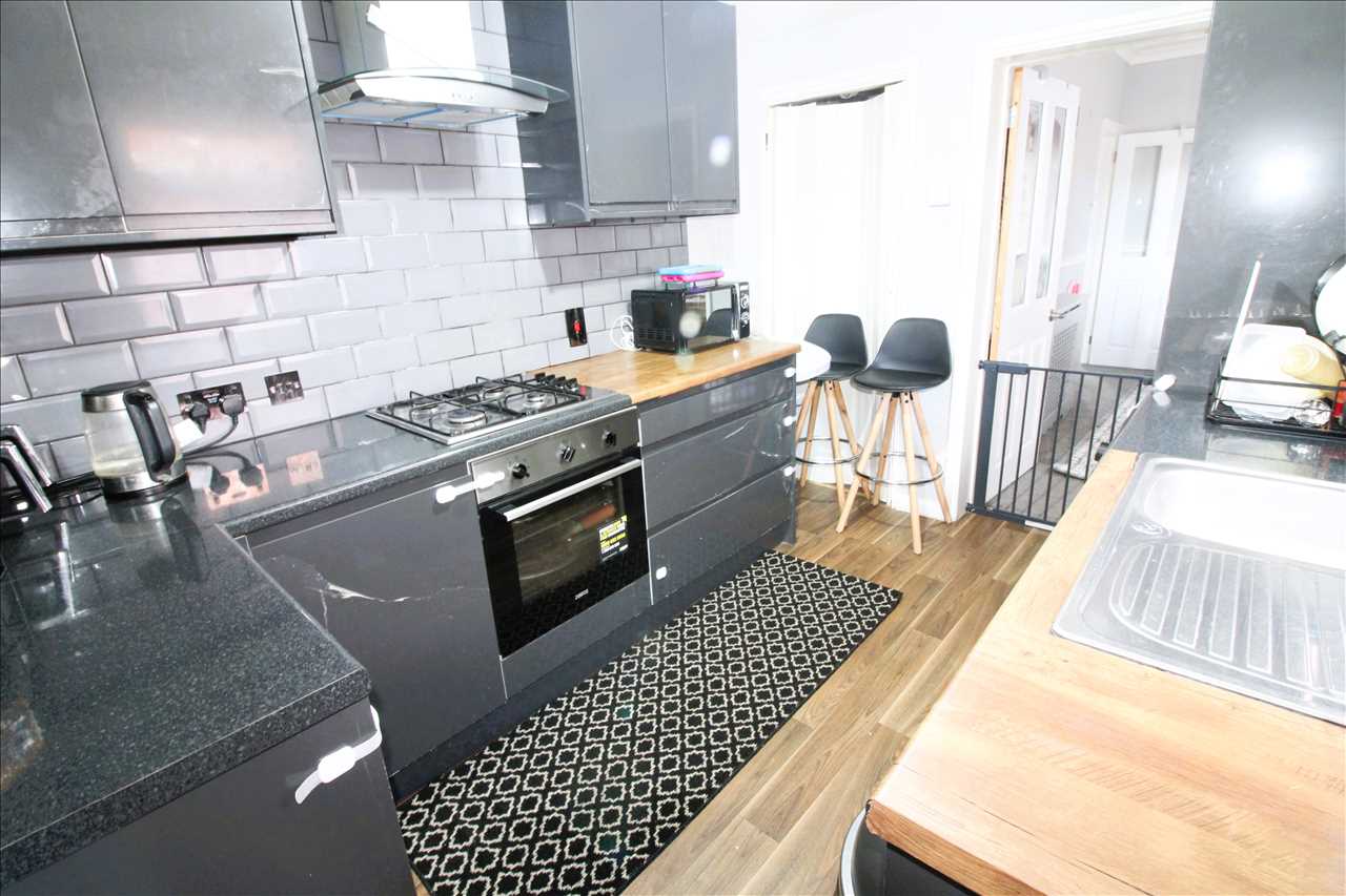 Aylesbury Street, Wolverton - Picture 5